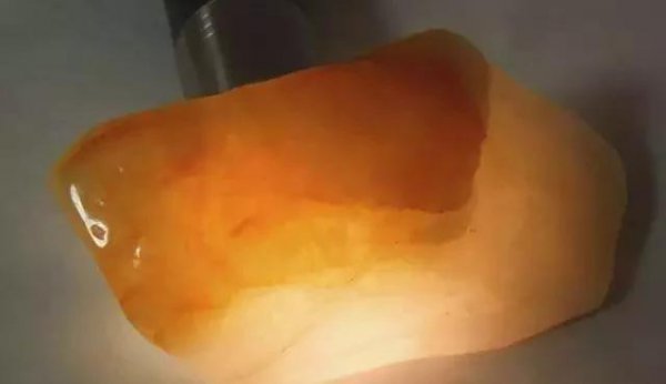 帝王绿翡翠怎么鉴别真假