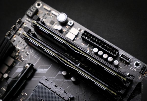 单条16g和双8g差距大吗