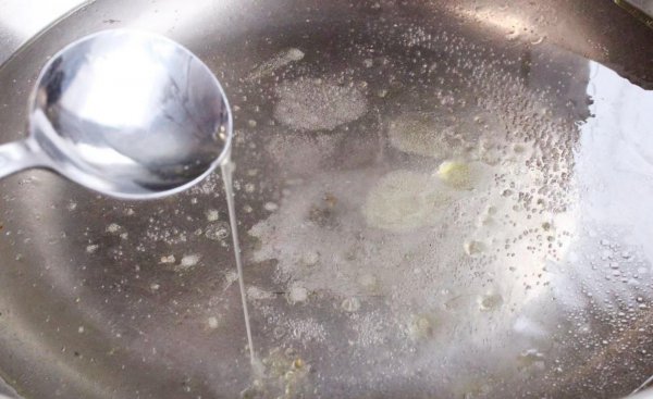 香椿炒鸡蛋怎么炒需要焯水吗