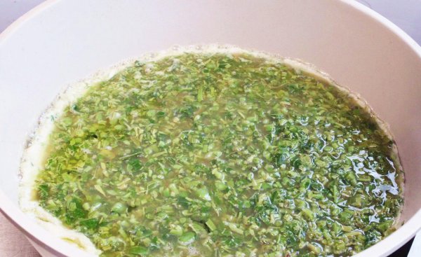 香椿炒鸡蛋怎么炒需要焯水吗