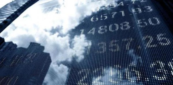 数学只是物理的工具学科吗