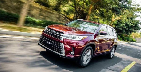 三十万左右的轿车哪款好开一点