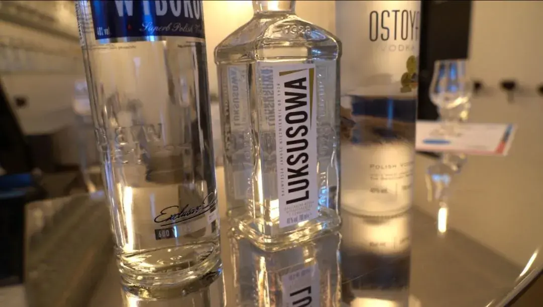 伏特加和白酒的区别在哪里