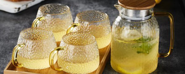 冷泡水果茶用冷水泡吗