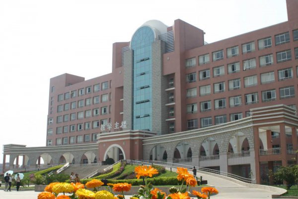 云南财经大学什么档次