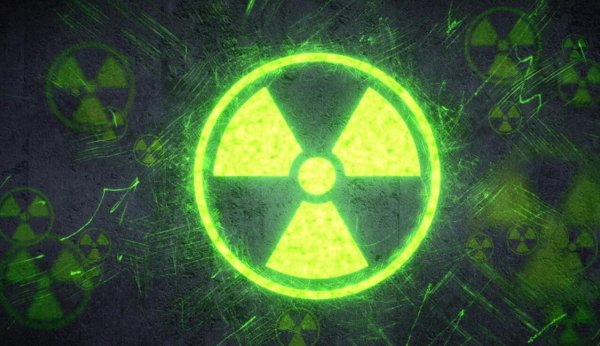 晚上睡觉手机放多远没有辐射