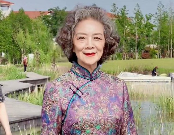 70多岁可以染头发吗