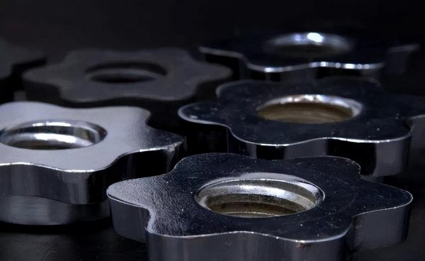 不锈钢发黑如何处理恢复原色