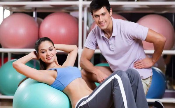 还敢让你女朋友去健身房吗