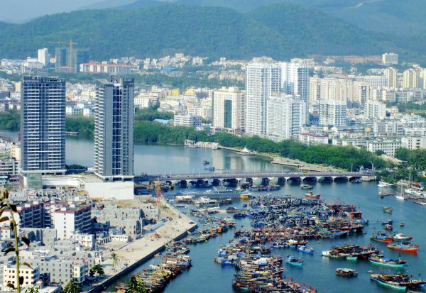 海南是哪个省份的城市
