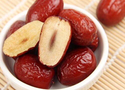 袋装红枣过期一年怎么处理