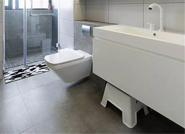 墙排水和地排水哪个好