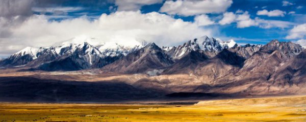 帕米尔高原在哪里