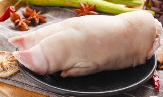 川味肘块怎么做好吃 川味香辣肘子的做法