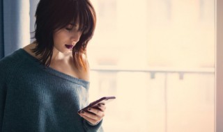 怎么清理手机插口灰尘 清理手机插口灰尘的方法