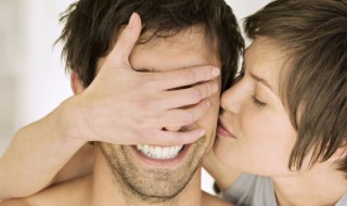 男朋友水杯刻什么字好 送给男朋友水杯刻字推荐