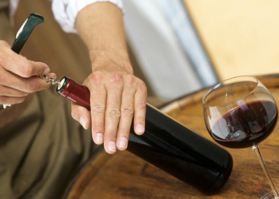 红酒塞子断了拔不出来怎么办 红酒塞开烂了弄不出来咋办