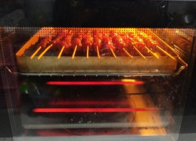 竹签能进200度烤箱吗 竹烧烤签烤肉放烤箱多少度好