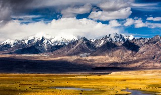 帕米尔高原在哪里 帕米尔高原的简介