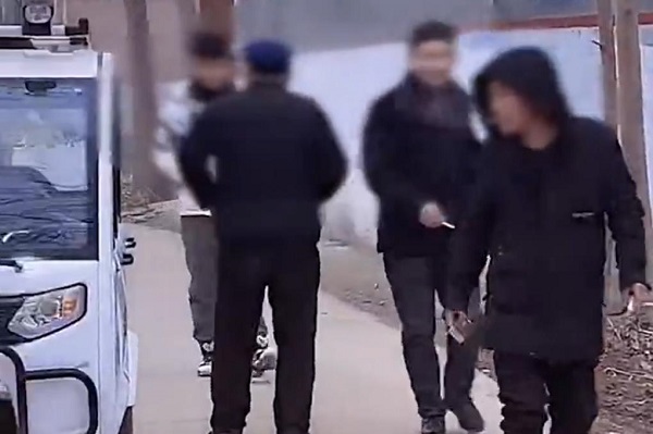 女孩相亲一天见30多个男孩