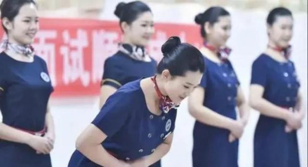 当空姐一个月多少钱工资