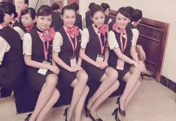 当空姐一个月多少钱工资