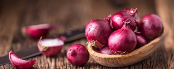 能不能生吃洋葱