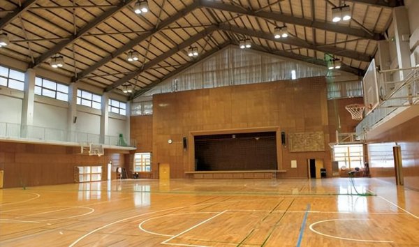 去日本读高中需要什么条件