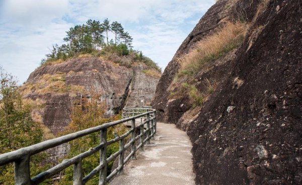 河源是哪个省的城市
