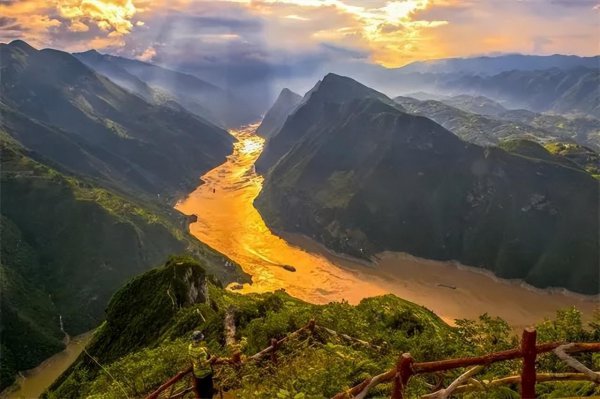 长江三峡旅游景点及特点介绍