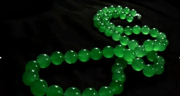 常见的翡翠八大种水介绍