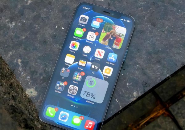 苹果13和12pro哪个值得买入手