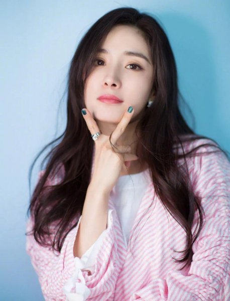 天生皮肤黑有什么办法变白