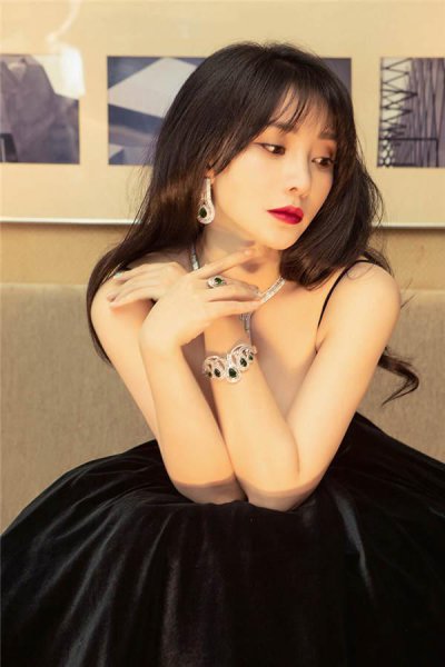 天生皮肤黑有什么办法变白