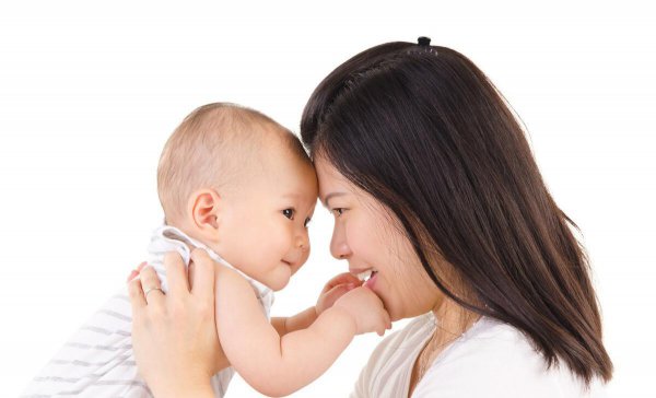 育婴员工资一般都多钱