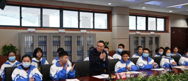 成都十二中学校怎么样