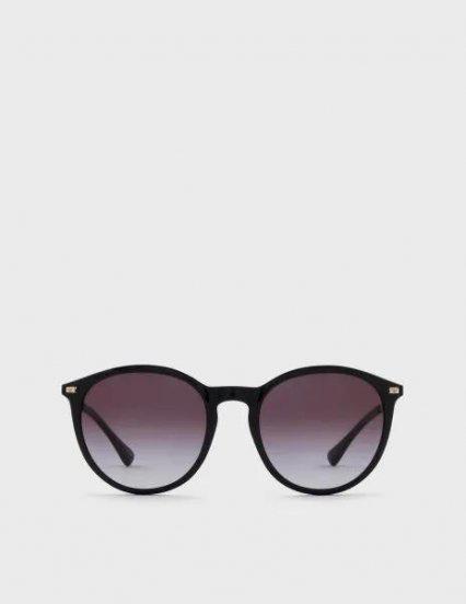 阿玛尼是哪个国家的品牌