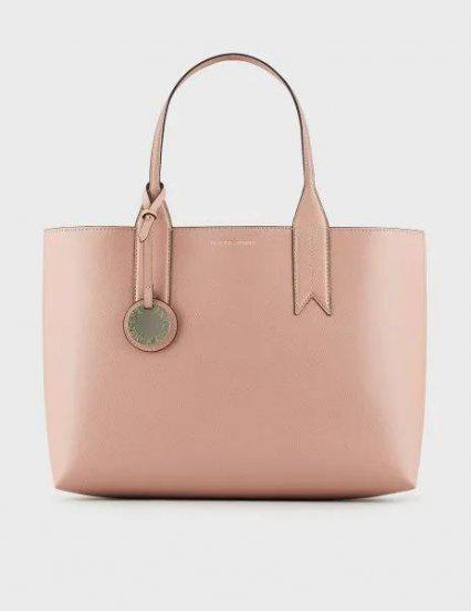 阿玛尼是哪个国家的品牌