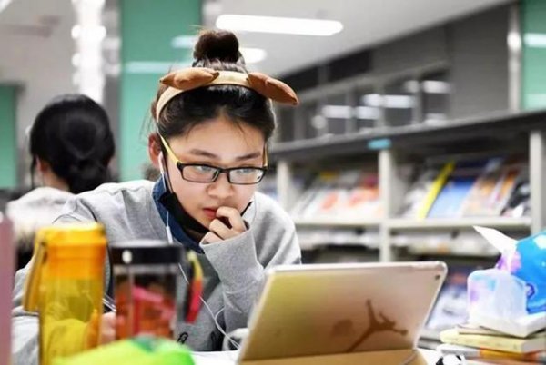 学硕是什么意思