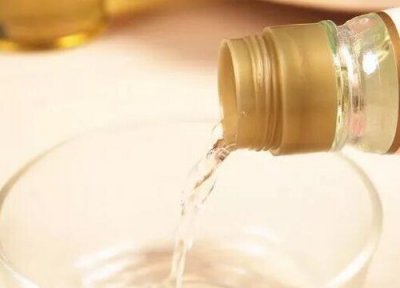 小黑飞根除绝招 白醋彻底根除花土小黑飞的办法