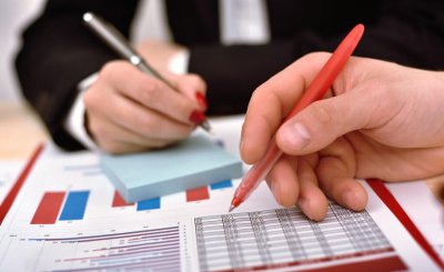 财务审计主要审计什么内容 企业委托财务审的费用如何