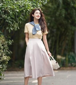 黑色皮肤适合什么颜色的衣服 皮肤黑穿什么衣服显白