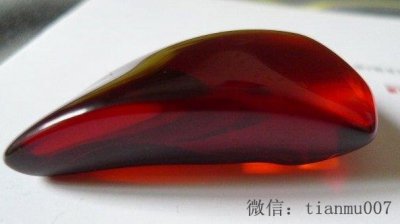 血珀收藏多大的有价值 什么样的血珀有收藏价值