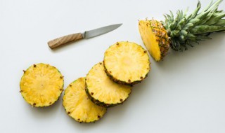 吃菠萝可以喝蜂蜜水吗 吃菠萝能不能喝蜂蜜水呢