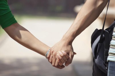 初次见面应该怎么聊天 和新认识的女生聊天怎么找话题