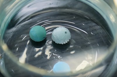 怎么辨别绿松石的真假 绿松石原石的真假鉴定