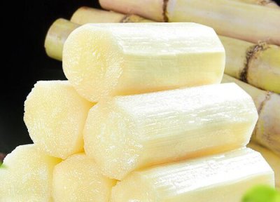 青甘蔗和黑甘蔗哪个好吃 甘蔗黑的和青的什么区别差别