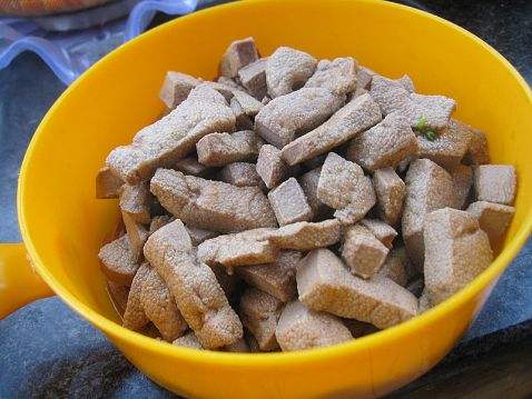 钓鱼打窝用什么饵料最好