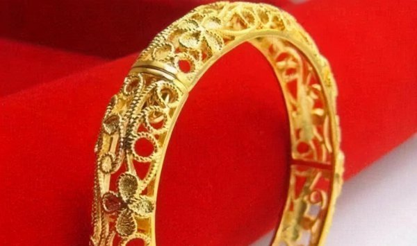 黄金手镯怎么选购技巧