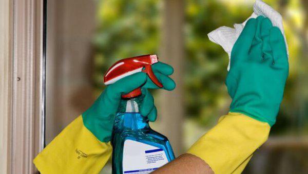 洗玻璃用什么洗最干净